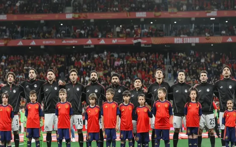 طبيب المنتخب يوضح مدة غياب إسلام عيسى بعد إصابته بالرباط الصليبي (خاص)